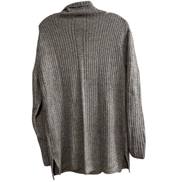 Elizabeth and James Women's Gray Ribbed Turtleneck Sweater Size M - Picture 5 of 7